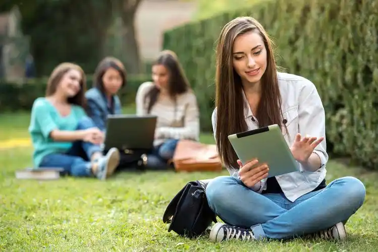 大学生校园生活