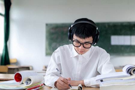 大学做题软件