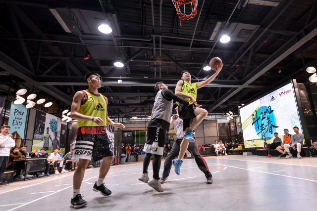 2v2篮球对抗游戏